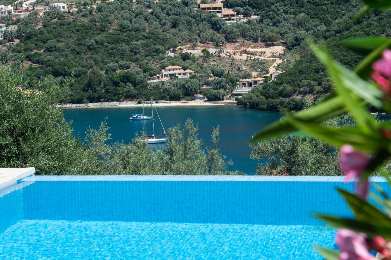 Villas Amantea- Four Villas With Big Pool And Infinity Pool Сивота Экстерьер фото