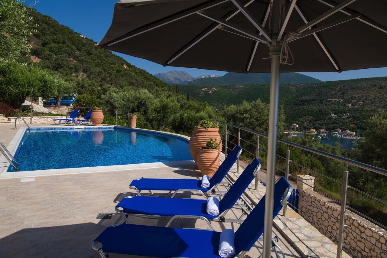 Villas Amantea- Four Villas With Big Pool And Infinity Pool Сивота Экстерьер фото